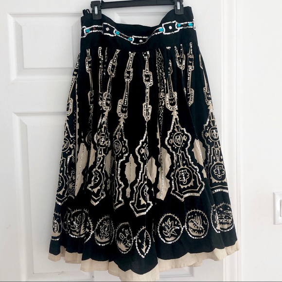 MARCIANO / Guess STUNNING NEVER WORN SKIRT - Picture 3 of 5